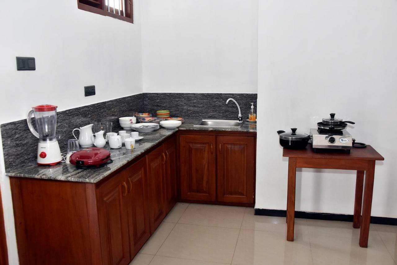 Top Mount Villa Hikkaduwa Exterior foto