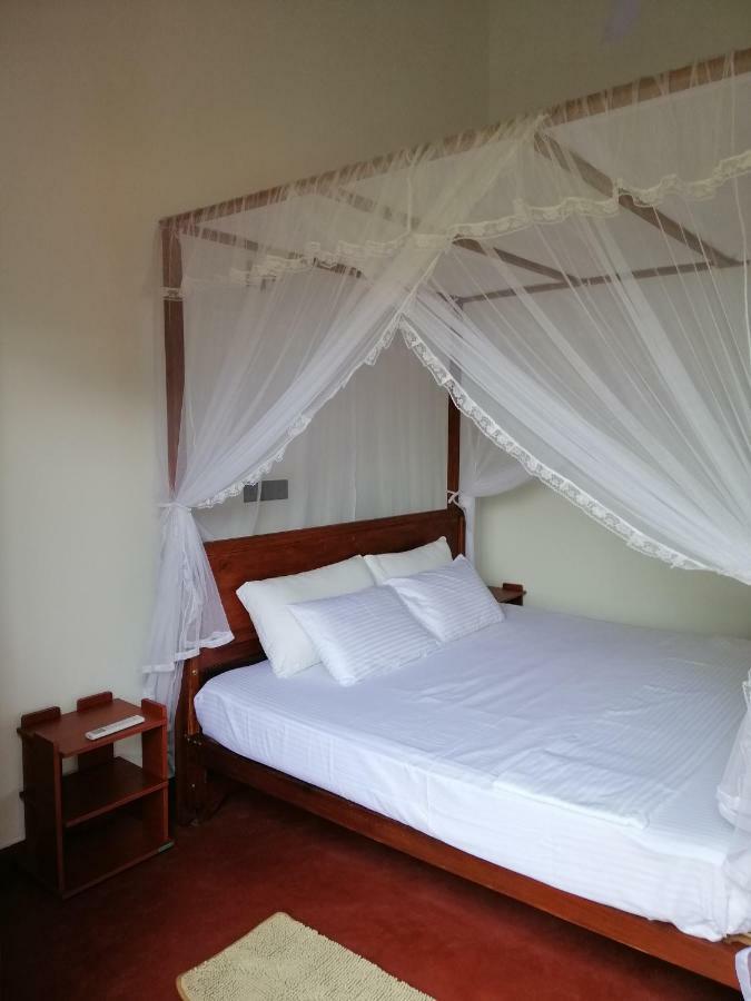 Top Mount Villa Hikkaduwa Exterior foto