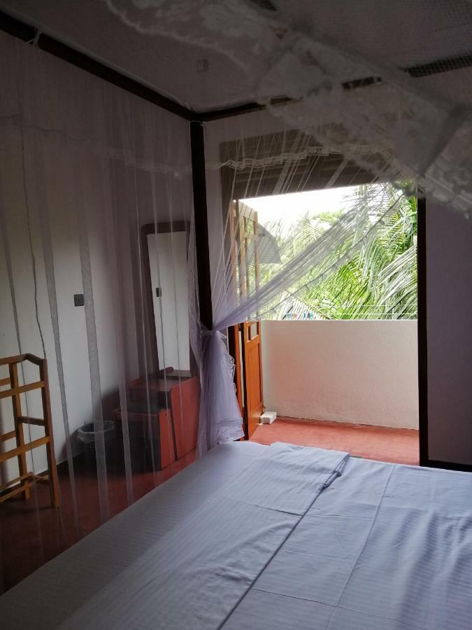 Top Mount Villa Hikkaduwa Exterior foto